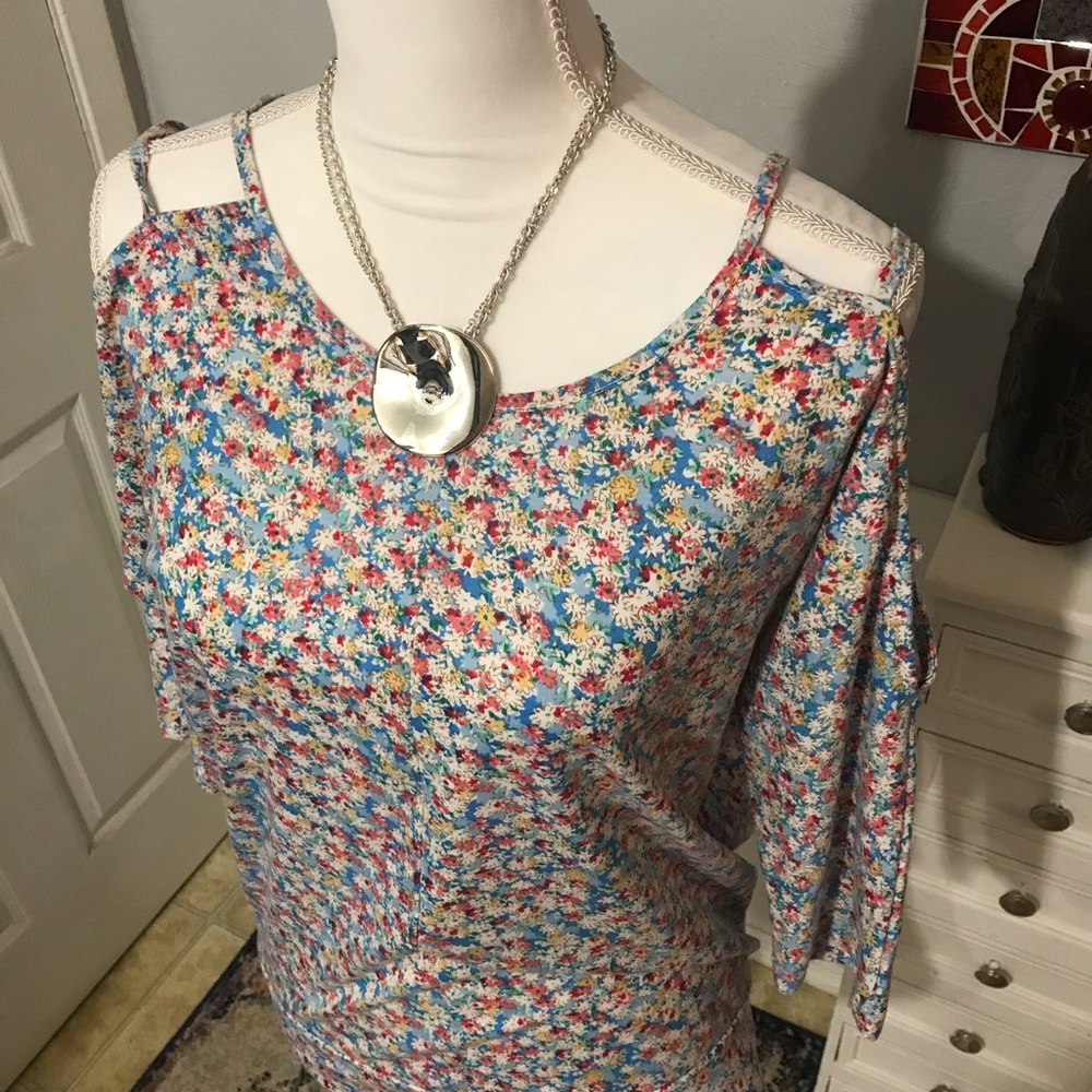 Blouse - Picture 3 of 3